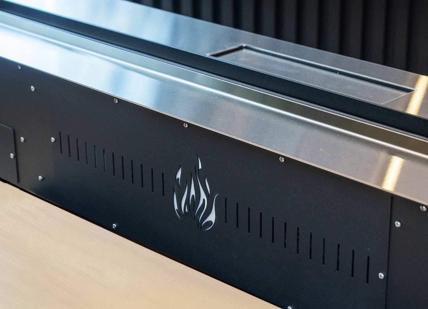 Электроочаг Schönes Feuer 3D FireLine 800 Pro со стальной крышкой